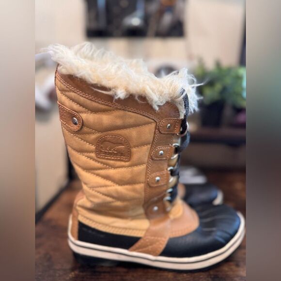 Sorel Torfino Tan lace up boots size 6 - Picture 10 of 10